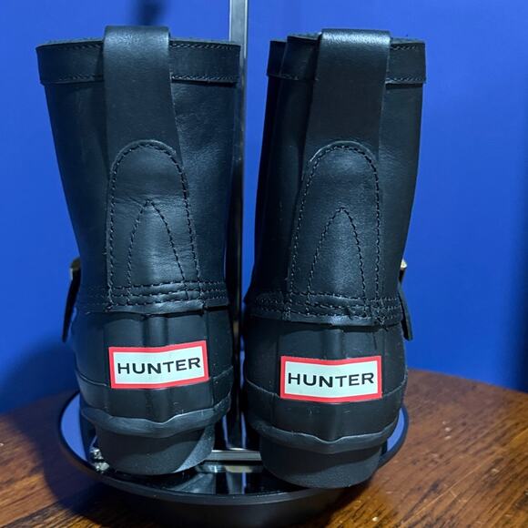 Hunter Black Boots with Gold Buckle w/Red Pouch Bundle - Picture 4 of 8